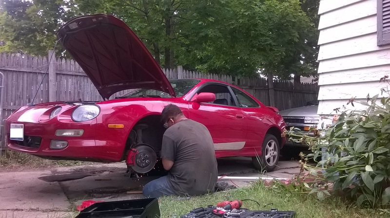 I normally don’t care about the license plates being visible and he’s at work so I dunno. l’ll cut them out to be safe than sorry. Pay no attention to him going to town on that tie rod end with an angle grinder.